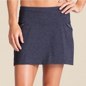 Athleta Relay 2 in 1 Skort Skirt Grey Reflective Medium